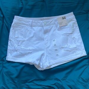 New but have a small faint stain in the back see las pictures for details